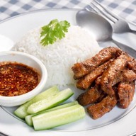 หมูทอดกะเทย