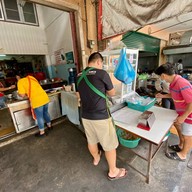 ก๋วยเตี๋ยวแคะ(ก๋วยเตี๋ยวหัวล้าน)แยกซีกิมหยง