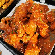 ฮั่นแน่ว ไก่ทอดเกาหลี สาขา พัทยา-นาเกลือ