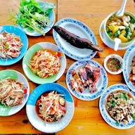 ส้มตำป้าประดับ สาขา2 เพอร์เฟคพาร์ค สุวรรณภูมิ ซอยร่มเกล้า 6/1 มีนบุรี