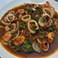 เมนูของร้าน โคตรจะยำ คาเฟ่