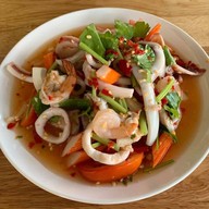 เมนูของร้าน โคตรจะยำ คาเฟ่