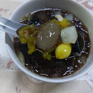 เมนูของร้าน โบ๊กเกี้ย ข้างโรงเรียนวัดบวร