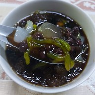 เมนูของร้าน โบ๊กเกี้ย ข้างโรงเรียนวัดบวร