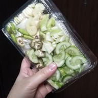 เมนูของร้าน สลัดโรล แหนมเนือง (สลัดลุง) ตลาดมอดินแดง