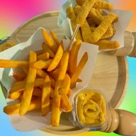 Mr.T เฟรนช์ฟรายส์ Cheese ริมกก ริมกก