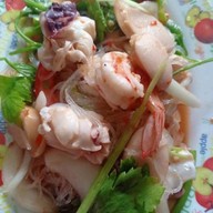หมูกรอบ ท่าข้าม ข้าวไข่เจียวทรงเครืี่อง