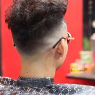 ร้านตัดผมนอกสถานที่ TWOBOX HAIRSTUDIO Delivery  ตลาดนกฮูก