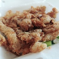 เมนูของร้าน ราดหน้ามหาชน - ของอร่อยเมืองโคราช สนามกีฬา80พรรษา2
