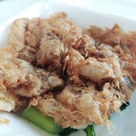 เมนูของร้าน ราดหน้ามหาชน - ของอร่อยเมืองโคราช สนามกีฬา80พรรษา2