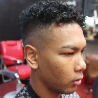 ร้านตัดผมนอกสถานที่ TWOBOX HAIRSTUDIO Delivery  ตลาดนกฮูก