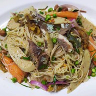 ยำแอบแซ่บ by เจ้ดำ สาขา5