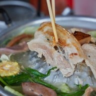 หอมหวล หมูกระทะ
