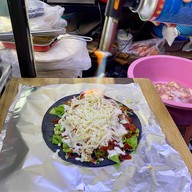 เมนูของร้าน GNN โดเนอร์เคบับ & มอร์ ตลาดต้นไม้ชายคา