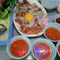 กุ๊กลาบอุบล จิ้มจุ่ม