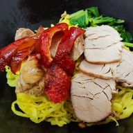 เมนูของร้าน หมูกรอบซอย 5