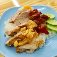 เมนูของร้าน หมูกรอบซอย 5