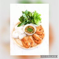 ล้านกะเพรา BY JJ  Mingle market TU
