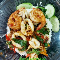 หมูกรอบเกาะเรียน(ล้าน พ.กินด้าย)