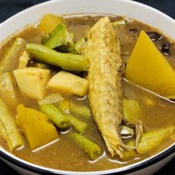 ขนมจีนน้ำยาใต้ (ข้าวแกงใต้) แม่ติ๋ม นครศรีฯ