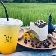 81cafe&bistro