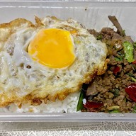 ฉุน กะเพรา by sontana เชียงราก