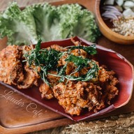 Louder Cafe' health & cuisine