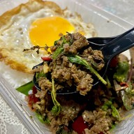 เมนูของร้าน ฉุน กะเพรา by sontana เชียงราก