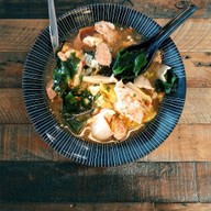 ชาบูเสียบไม้ Lotus's Eatery เลียบด่วนรามอินทรา