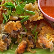 อั้งผัดไทย หอยทอด