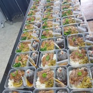 บ้านย่าขาหมูbyคุณย่า