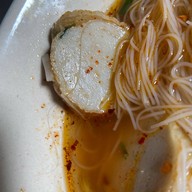 เมนูของร้าน ก๋วยเตี๋ยวต้มยำ จู ก๋วยเตี๋ยวลูกชิ้นน้ำใส