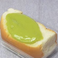 ร้านขนมปังไอน้ำThree boy ตลาดนัดรถไฟศรีนครินทร์