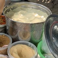 เมนูของร้าน ปาท่องโก๋ สมพร รสเด็ด