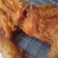 ไก่ทอดเทคนิคนายขันมือเหล็ก