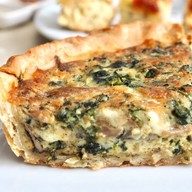 BAKE & BITE แก้วนวรัฐ