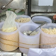 เมนูของร้าน ปาท่องโก๋ สมพร รสเด็ด