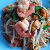 ข้าวมันไก่,ผัดไท,ผลไม้ รามอินทรา66