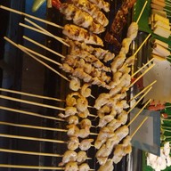 พิซซ่าทอด หม่าล่าป๊ะล่ะ เผ็ดชาซ่าลิ้น กะเพราขุนหลวง ข้าวหมูทอด กินแล้วหยุดไม่ได้ พระราม 2 วัดกก พระราม 2 ซอย 44 เเยก 3 หน้าโรงเรียนวัดกก