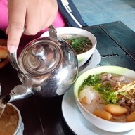 บ้านปิ่นโต(พ.ศ.๒๕๒๗)