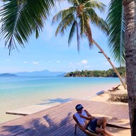 บรรยากาศ The Blue Sky Resort (Maldives) เกาะพยาม