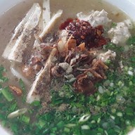ยากิโซบะ ข้างปิยะ