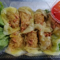 หมี่กระเด้าเขย่าก่อนกิน