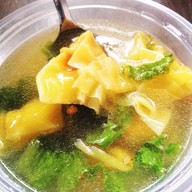 หมี่กระเด้าเขย่าก่อนกิน