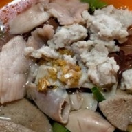 เจ๊เมี่ยงต้มเลือดหมู