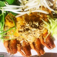 ผัดไทยคุณยาย  เสนาวิลล่า ซ.7 แฮปปี้แลนด์