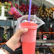 เมนูของร้าน น้ำผลไม้ปั่น ถนนข้าวสาร