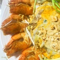 ผัดไทยคุณยาย  เสนาวิลล่า ซ.7 แฮปปี้แลนด์