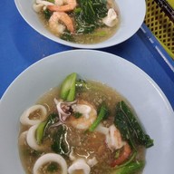 เมนูของร้าน ลุงพันธ์ - ป้านงค์ อาหารตามสั่ง ก๋วยเตี๋ยว กาดวรุณ