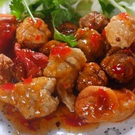 ซู้ดเส้นหนองญาติ ก๋วยเตี๋ยว&อาหารตามสั่ง